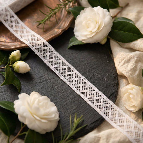 Continuous Interlaced Diamond Grid Narrow Lace Ribbon