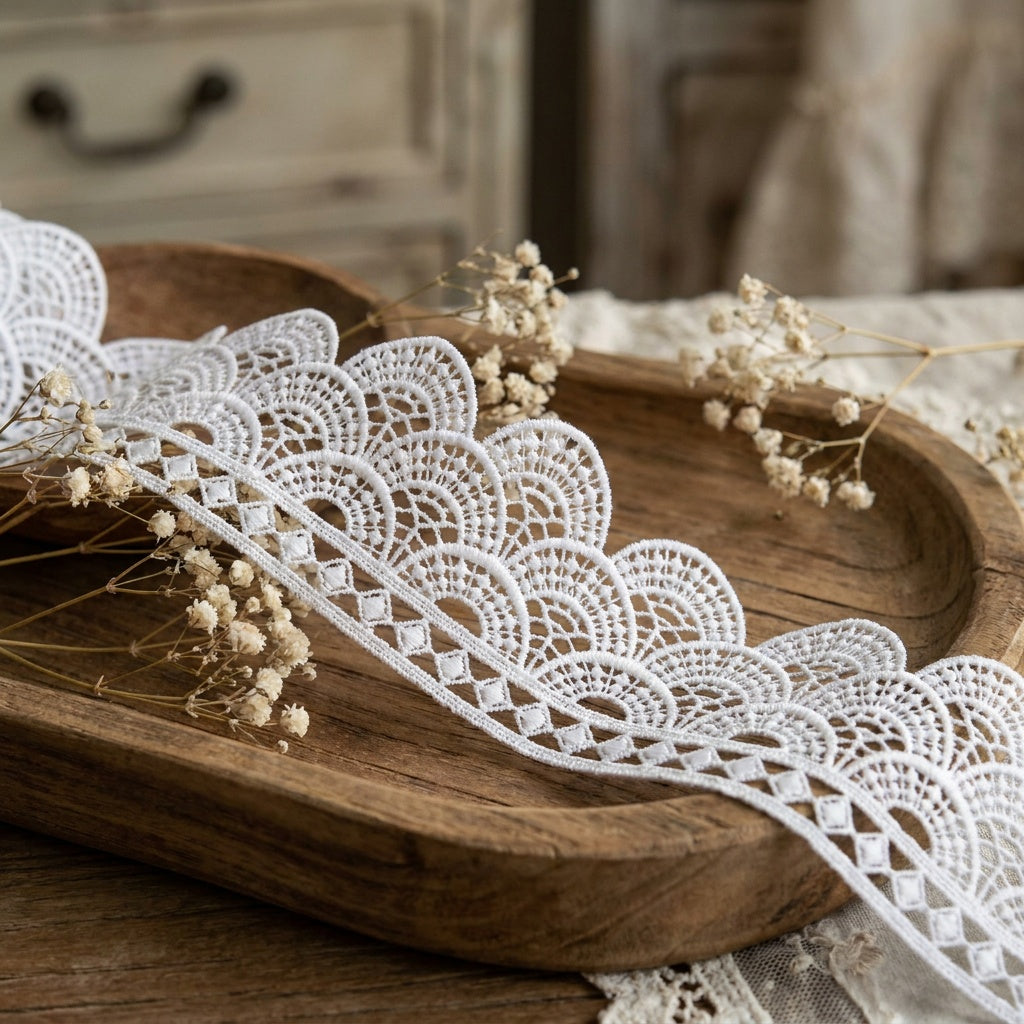 LaceCraze Fan Arch Diamond Base Lace Trim