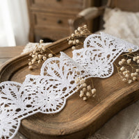 LaceCraze Vintage Multi-petal Floral Arch Lace Trim