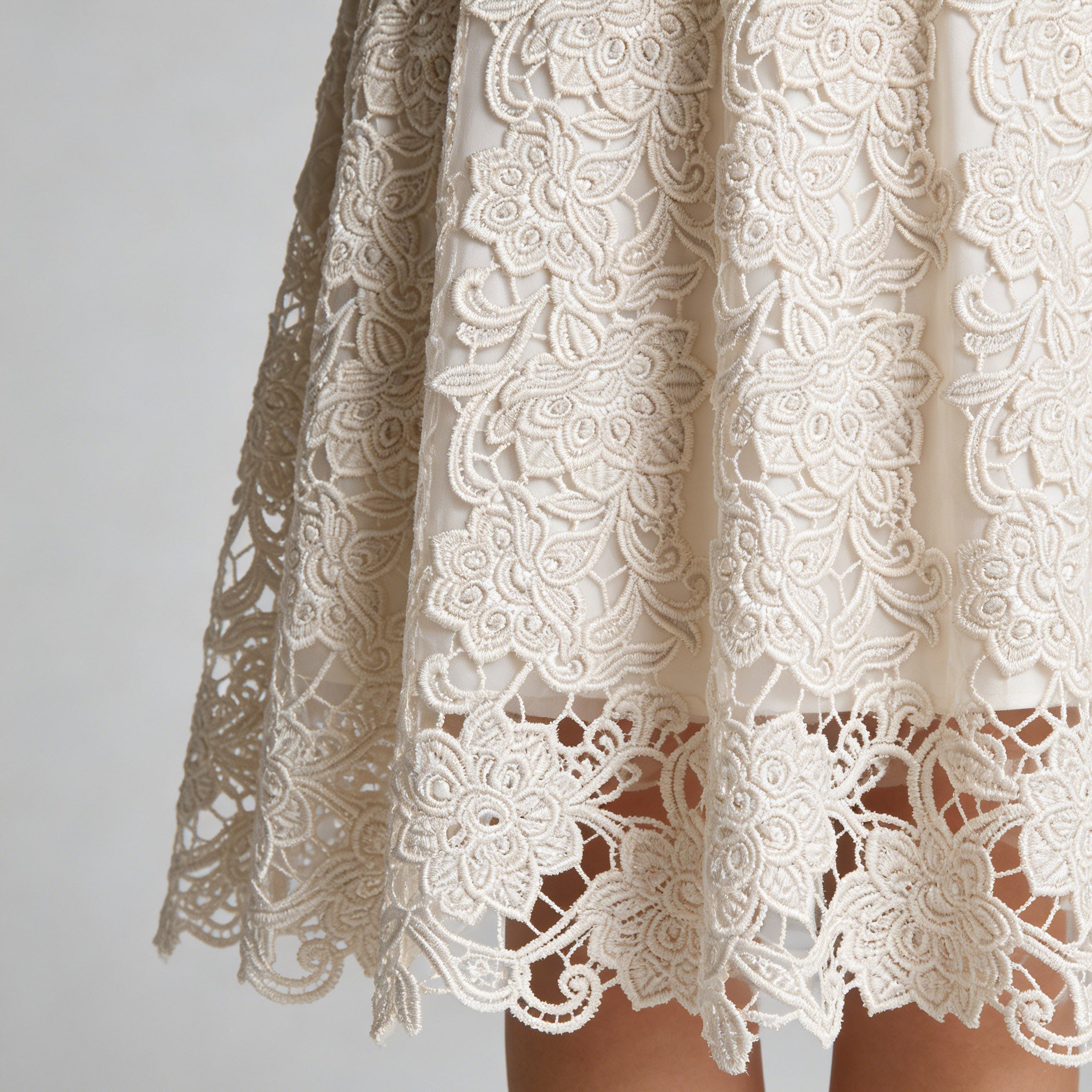 Floral Scroll Lace Trim Embroidery-N406320