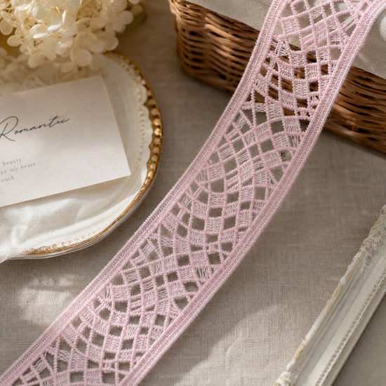 LaceCraze Irregular Grid Lace Ribbon